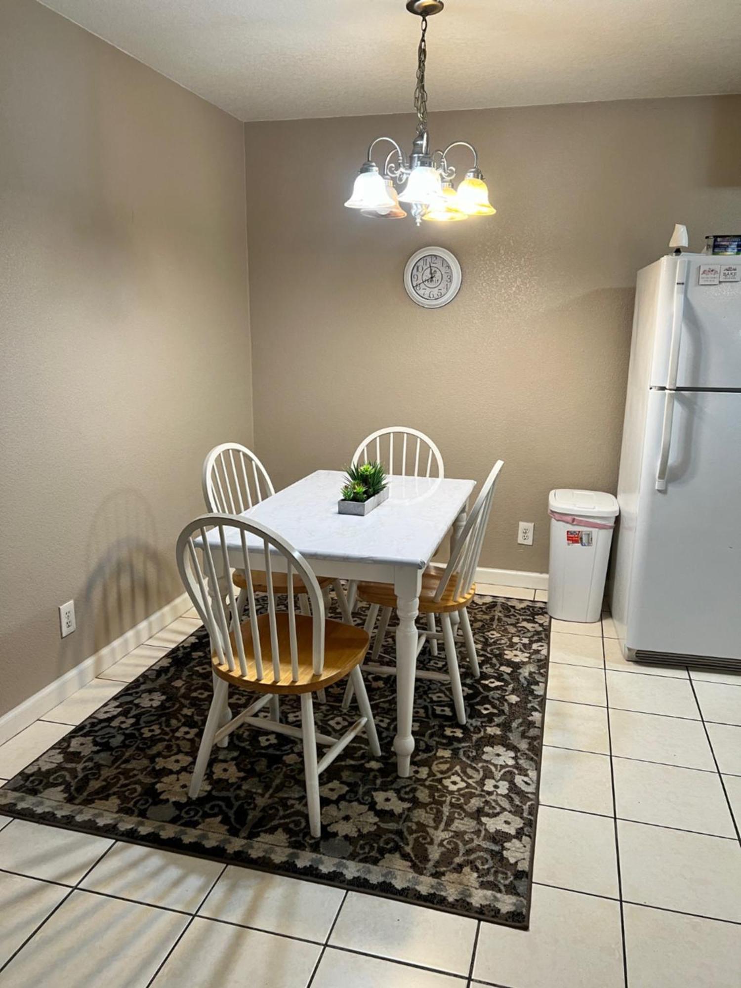 Quiet 1Bed,1Bath Condo With Free Parking Fresno Extérieur photo